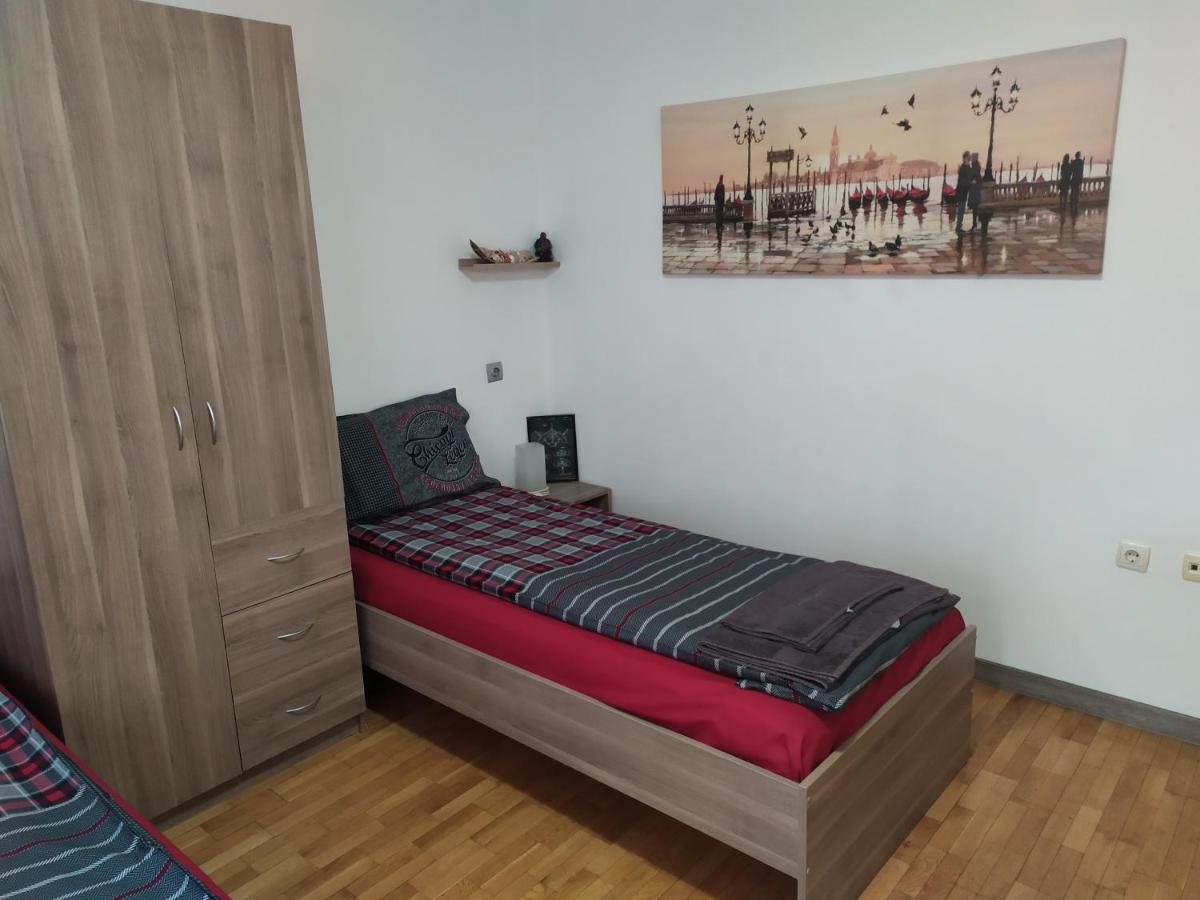 Apartament Bogoslovovi Varna Eksteriør bilde